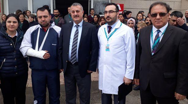 Sağlık çalışanına şiddet olayına İl Sağlık'tan tepki: 'Uzanan eller, çiçek sunmak üzere buralara gelsin'