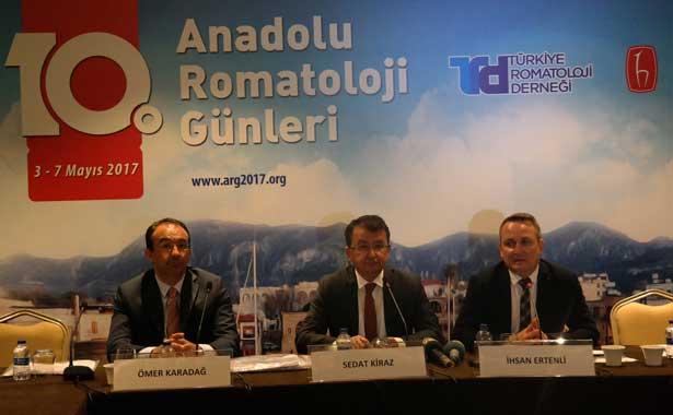 Ankilozan spondilit hastaları bel fıtığı diye ameliyat ediliyor!