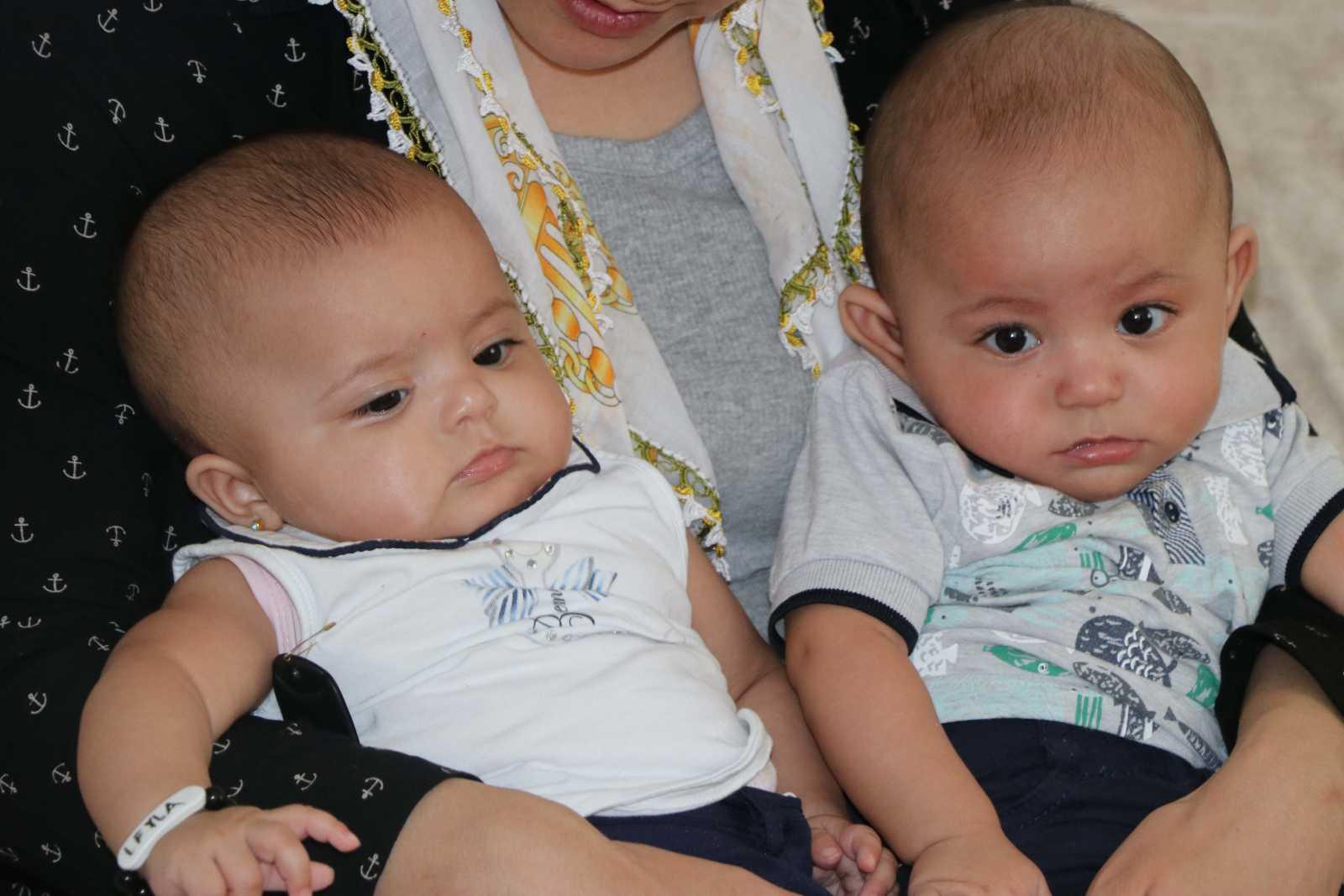Çocuğunun ameliyat edilmesi için mahkemeden yine tedbir kararı istedi