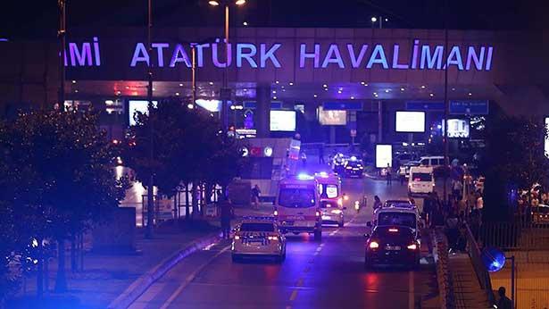 Atatürk Havalimanı'nda patlama