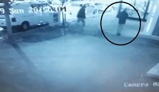 Doktoru ve doktor  eşini öldüren zanlının ATM'deki görüntüsü ortaya çıktı