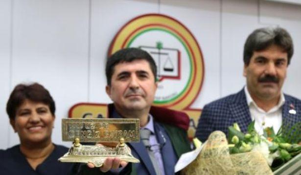 30 yıllık doktor avukat oldu! Şimdi de felsefe eğitimine devam ediyor 
