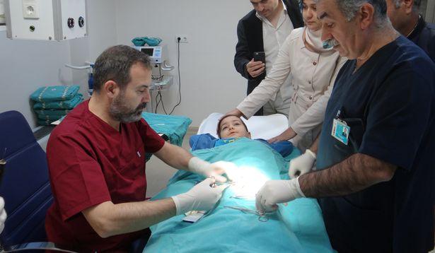 Başhekim sünnet rekoru kırıyor: Bir yıl içinde 1000'den fazla