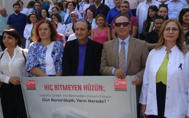 'Sağlık çalışanları bu kötü muameleyi hak etmiyor'
