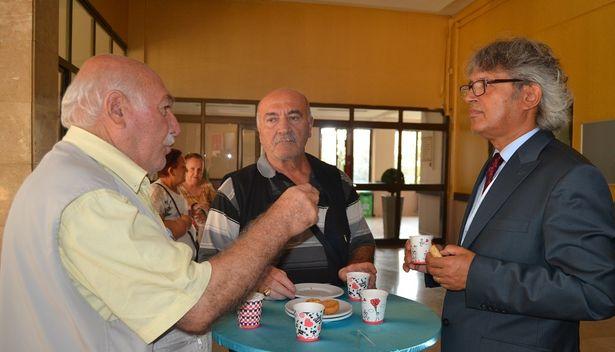 Başhekim hasta ve hasta yakınları ile buluşup sorunlarını dinledi 