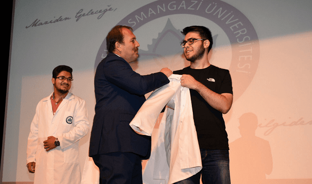 Eskişehir Osmangazi'de birinci sınıf 'doktorlar' beyaz önlük giydi 