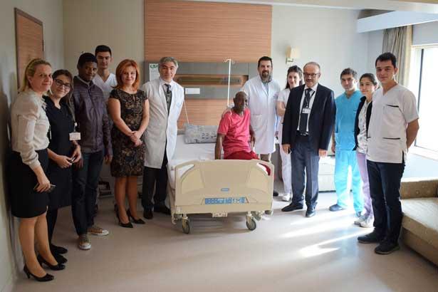  Fildişi Sahili’nden gelen anestezi uzmanı Kayseri’de tedavi oldu 