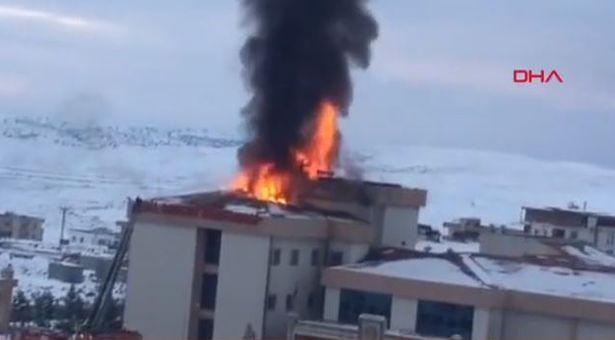 İdil Devlet Hastanesi'nde çıkan yangın söndürüldü