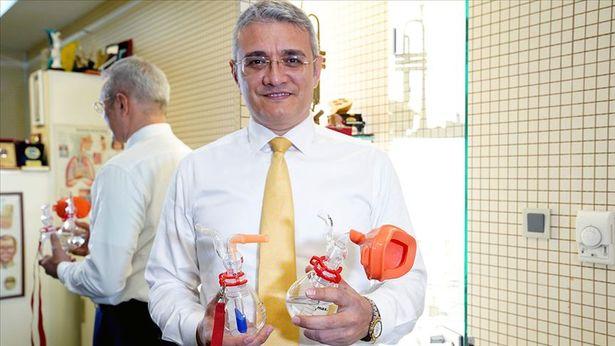 Kulak Burun Boğaz uzmanı ses rahatsızlıkları için 'oral konuşma maskesi' üretti