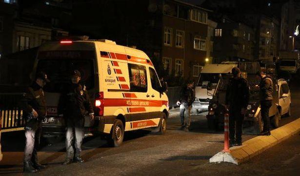 Trafik tartışmasında sağlık çalışanlarına silahlı saldırı: Yaralanan olmadı