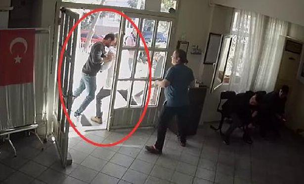 Doktora kafa atan saldırgan yakalandı: Dövmek için gittim, öldürme niyetim yoktu!