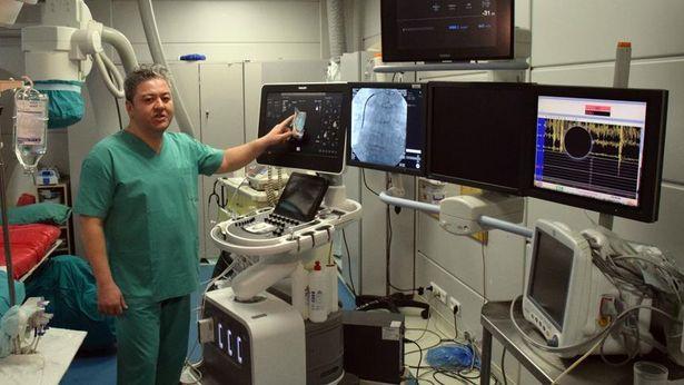 Pulmoner kapak darlığına 'Kılıç Tekniği' ile tedavi: 'Hastalar ameliyatsız sağlığına kavuşuyor'