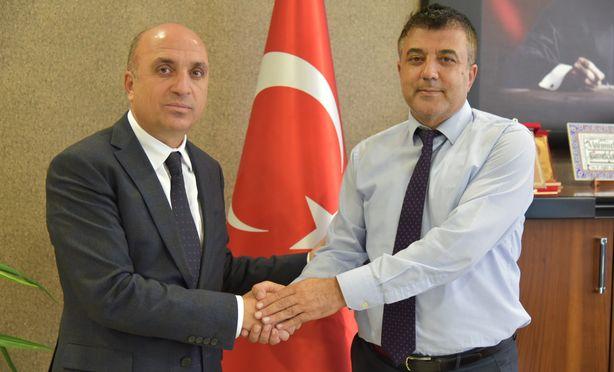 Van’daki sağlık çalışanlarına 3 yıl için 4 bin TL maaş promosyonu