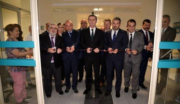 Başhekim Akdoğan'dan Başkan Ertuğrul Çetin'e teşekkür plaketi