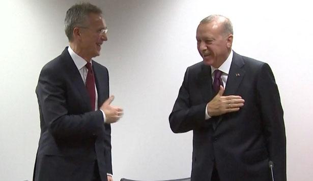 Cumhurbaşkanı Erdoğan'dan 'koronavirüs tokalaşması'