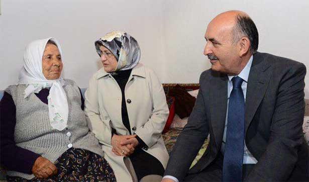 Çamurlu ayakkabılarıyla girmediği hastaneye adı verildi