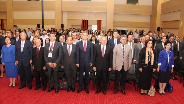 Eczacılık Kongresi sağlık iletişimine mercek tutuyor