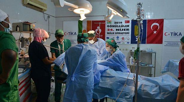 TİKA Batı Afrika ülkesinde: 16 kişilik gönüllü ekip eğitimler verdi
