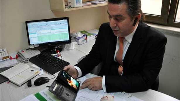 Hastanın karnını açan doktor, gördükleri karşısında şoke oldu!