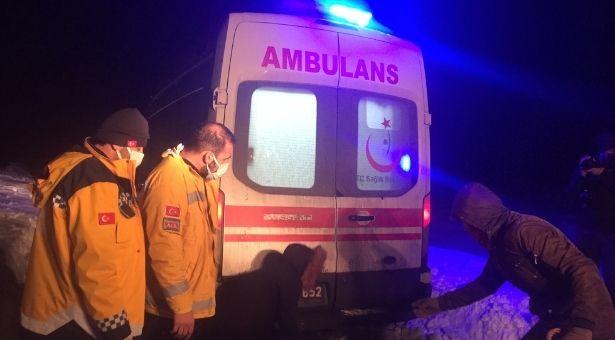 Kar engeli: Acil sağlık ekipleri hastayı 4 saat sonra hastaneye ulaştırabildi