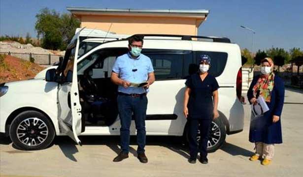 İl sağlık müdürü ve yardımcısı, filyasyon ekibine şoförlük yaptı