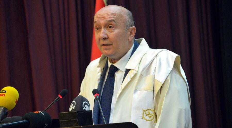 18 yıl önce göreve başladığı üniversitenin rektörü oldu