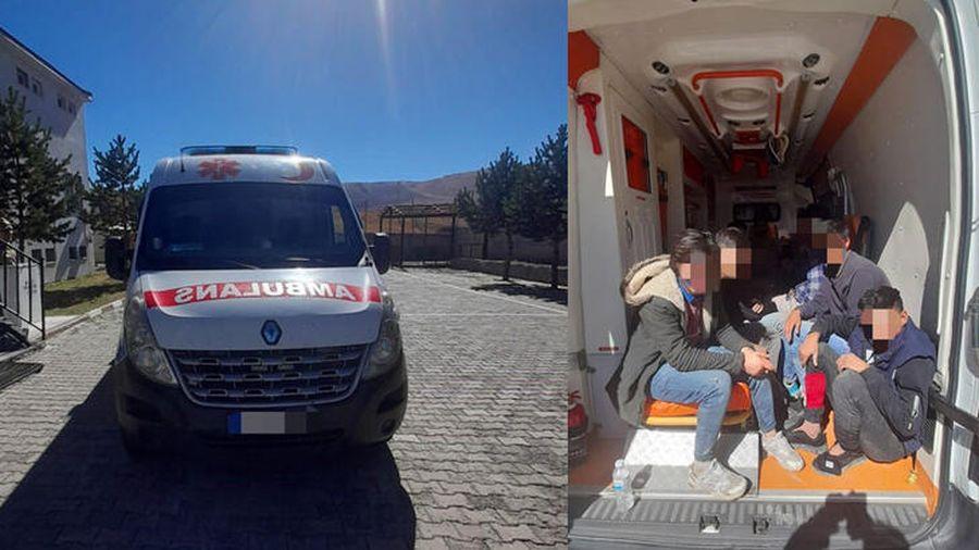 Ağrı'da ilginç olay: Ambulanstan 12 kaçak göçmen çıktı