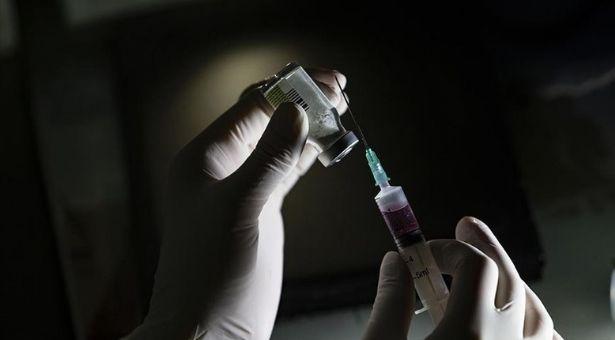 COVID-19 aşı çalışmaları yatırımcıların radarında: İlaç firmalarının hisselerindeki hareketlilik dikkat çekti