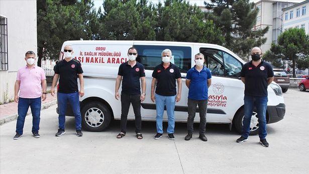 Aşı tedariğinde görevli personeller, zaman kavramı gözetmeden çalışıyor