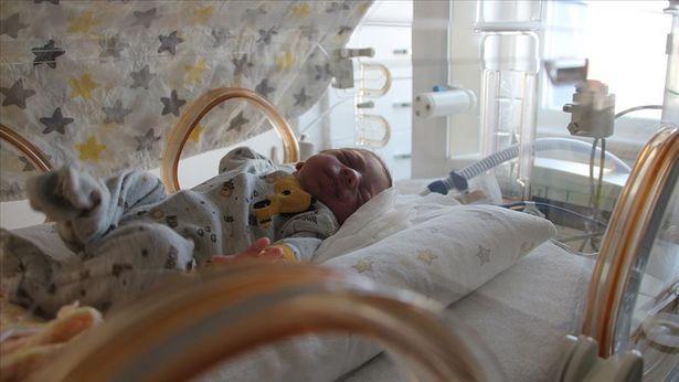 Türk doktorların müdahalesi kalp hastası Suriyeli bebeğin hayatını kurtardı