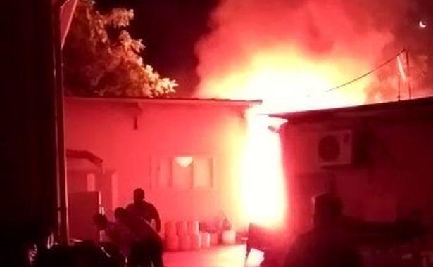 Denizli Devlet Hastanesi'nde sabaha karşı çıkan yangın panik yarattı