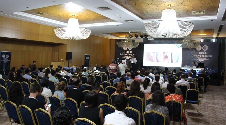 Dahiliye uzmanları '1'inci Doğu Dahiliye Kongresi'nde buluştu