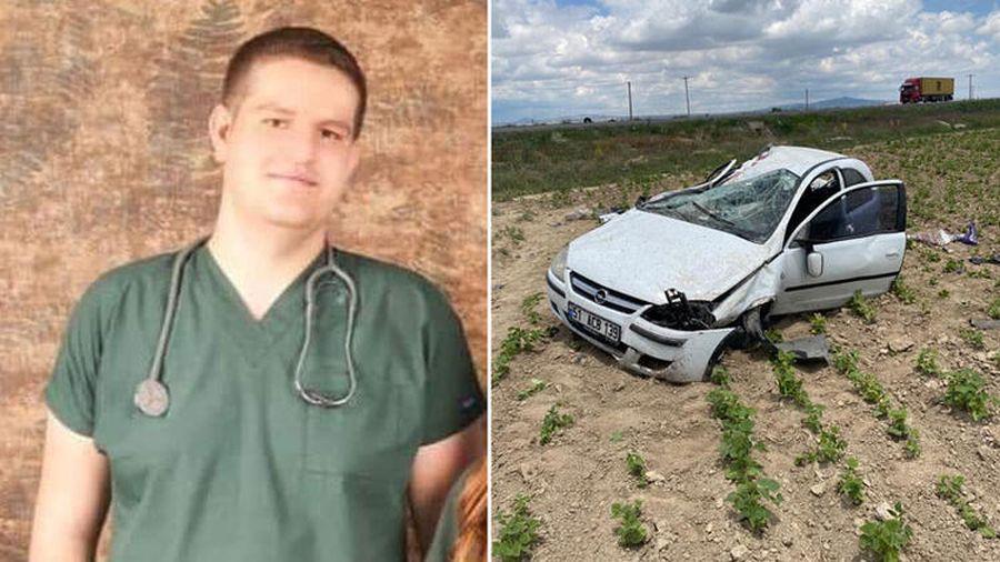 Kazada yaralanan genç doktor, 2 günlük yaşam savaşını kaybetti