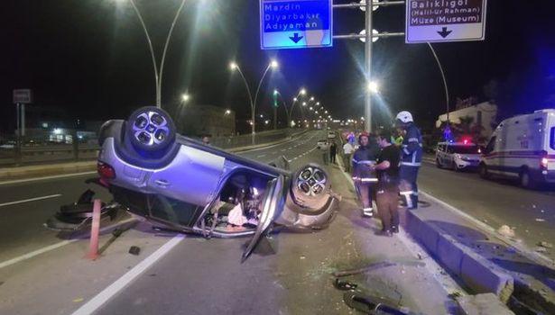 Şanlıurfa'da doktor otomobiliyle takla attı