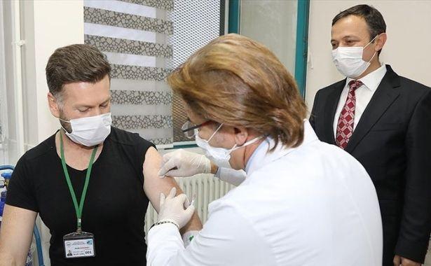 Sağlık Bakanı: İlk yerli aşımızın insan uygulaması bugün başladı