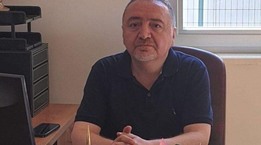 Rahatsızlanan eşini hastaneye götüren doktor, kalp krizinden hayatını kaybetti