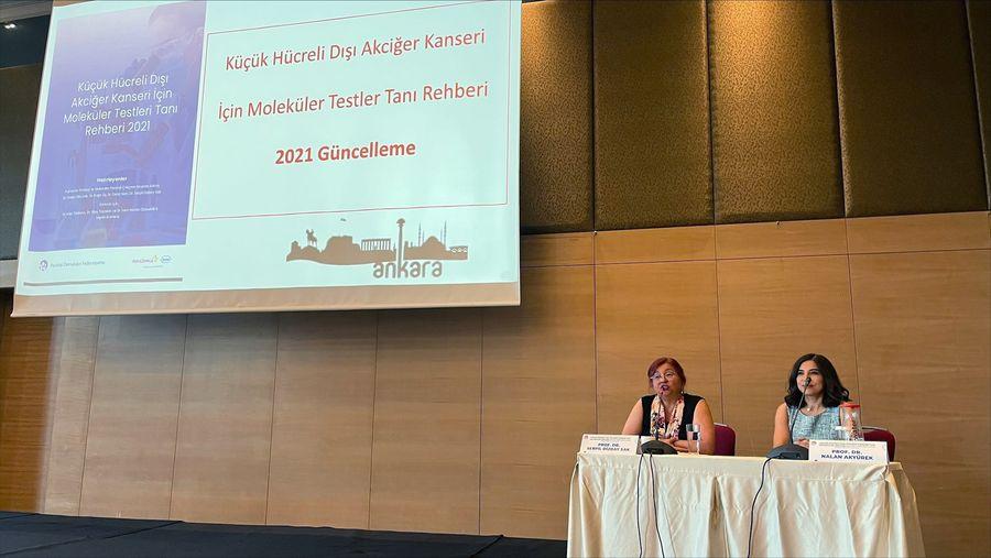 ‘Küçük Hücreli Dışı Akciğer Kanseri için Moleküler Testler Tanı Rehberi’ hekimlerle buluştu