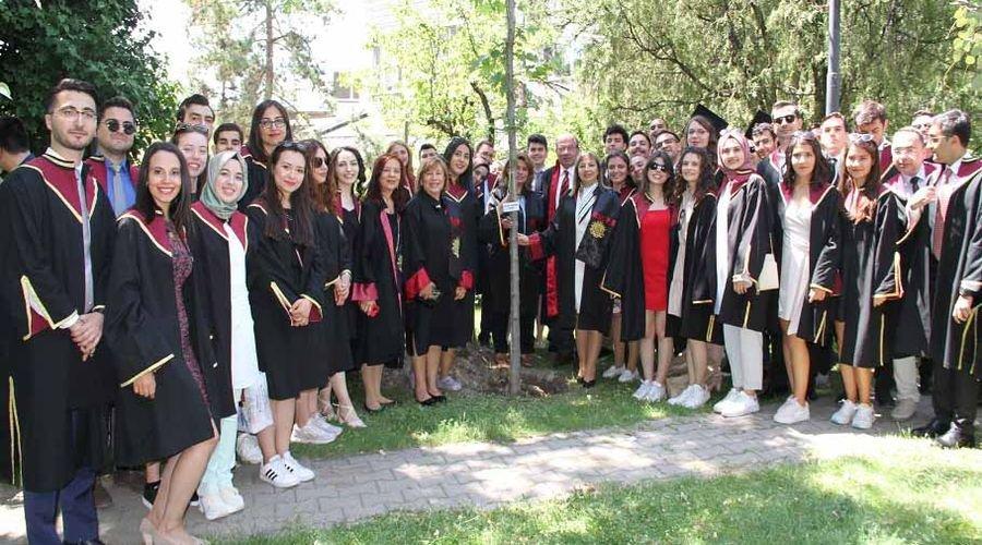 Mezun olan 416 Ankara Tıplı, hekim olarak sağlık ordusuna katıldı