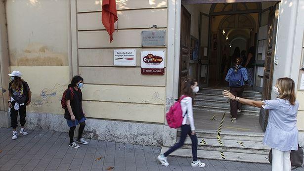 İtalya'da 'maske' kararı! Haziran ortasına kadar uzatıldı
