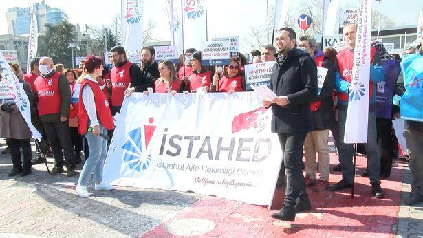 Aile hekimlerinden Kadıköy'de eylem