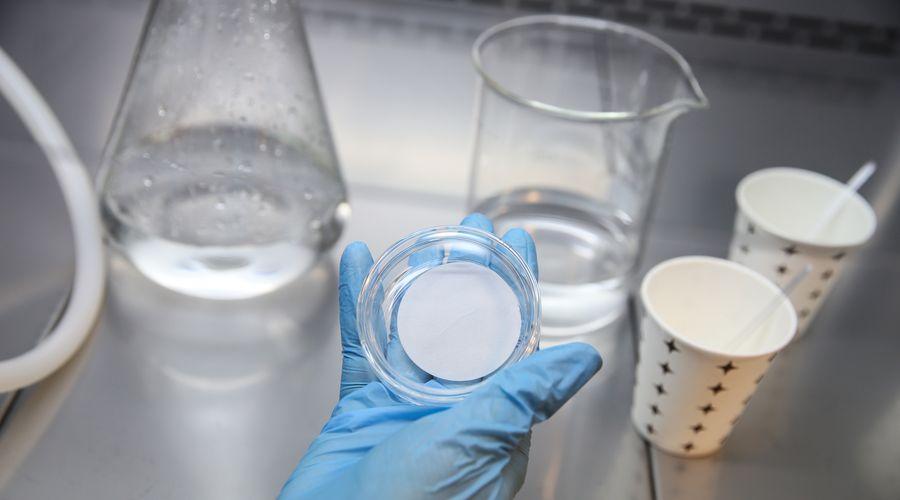 Her gün maruz kalıyoruz... Kağıt bardaklarda 'mikroplastik' tehlikesi!