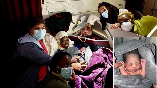 Kanadalı doktor uçuş sırasında doğum yaptırdı