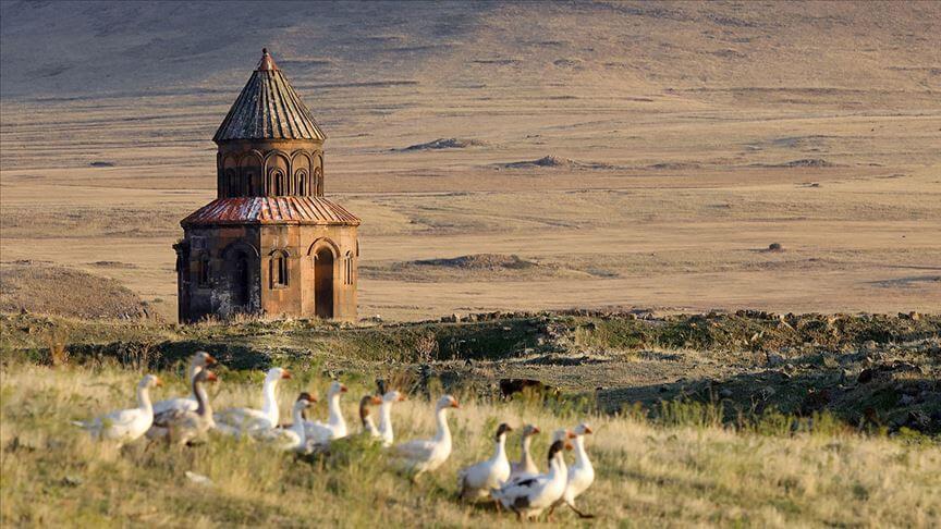 Kars'ta nerede kalınır?