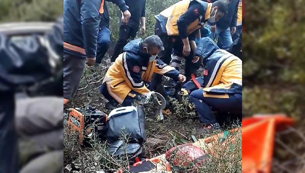Sağlık çalışanlarının içinde bulunduğu otomobil şarampole devrildi: 3 yaralı