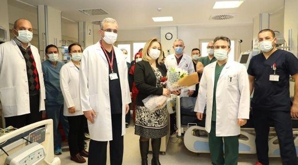 Hastaneler, COVID-19 için ayırdıkları alanları normal hizmet alanlarına geri döndürüyor