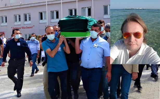 Koronavirüsten hayatını kaybeden doktor hastaneden törenle uğurlandı