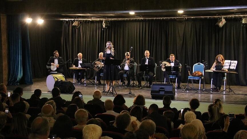 Müzik grubu kuran doktorlar iş stresini konserlerle atıyor