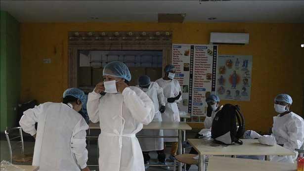 Bu kez COVID değil! Hindistan'ın sağlık sistemi şimdi farklı bir virüs tarafından zor durumda