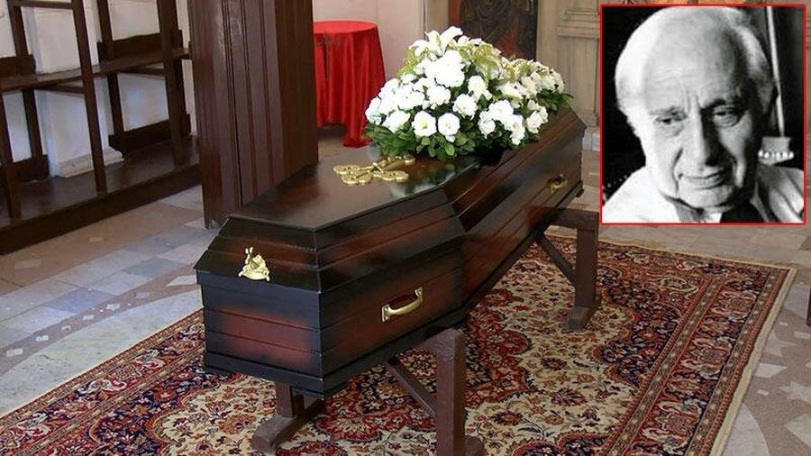 Doç. Dr. Kriton Dinçmen, ölümünden 14 yıl sonra toprağa verildi