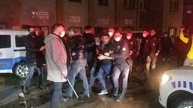 Hekime önce 'omuz attı' sonra darp etti: 4 gözaltı